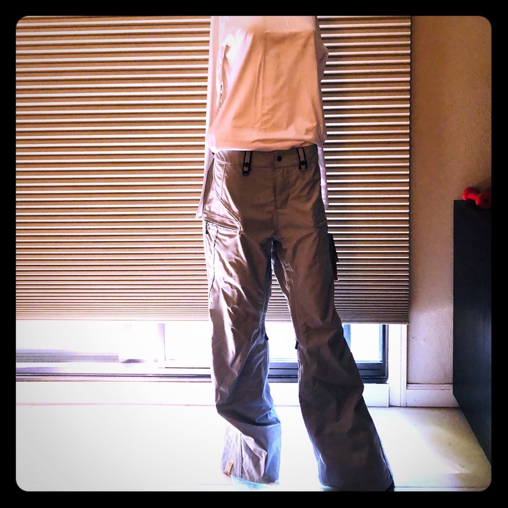 New with tags, badass snowboarding pants.